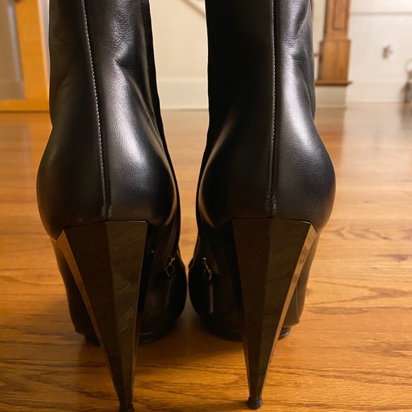 Gucci Strappy Cone Heel Bootie - Picture 6 of 9